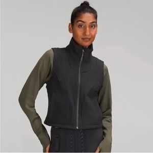 Lululemon Water Repellent Fleece Hiking Vest Black 14 Plus Pockets